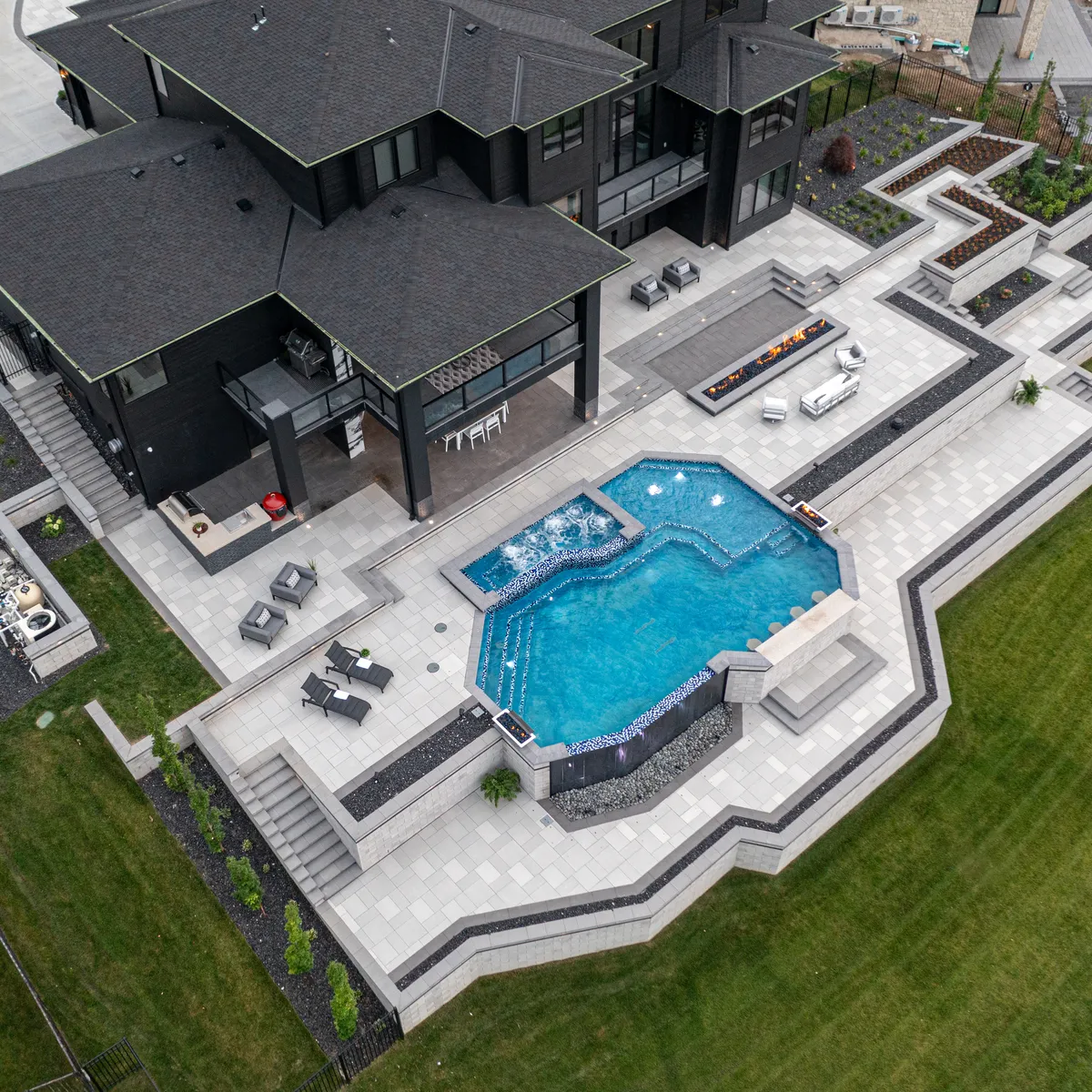 CUSTOM PATIOS & POOL DECKS