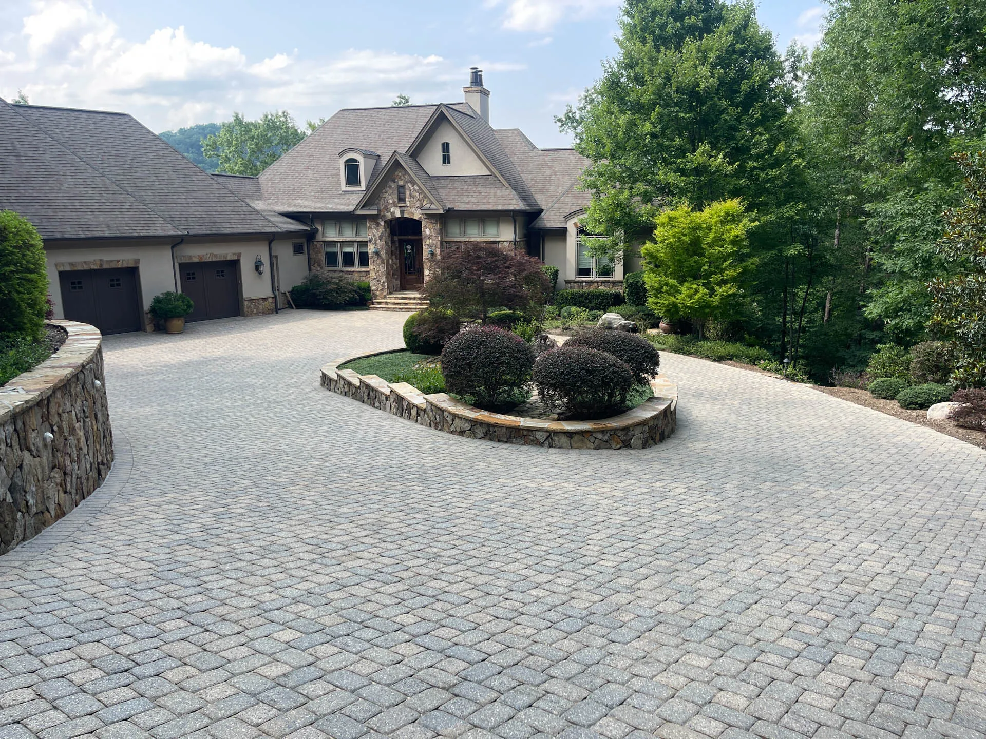 Custom Estate Driveway